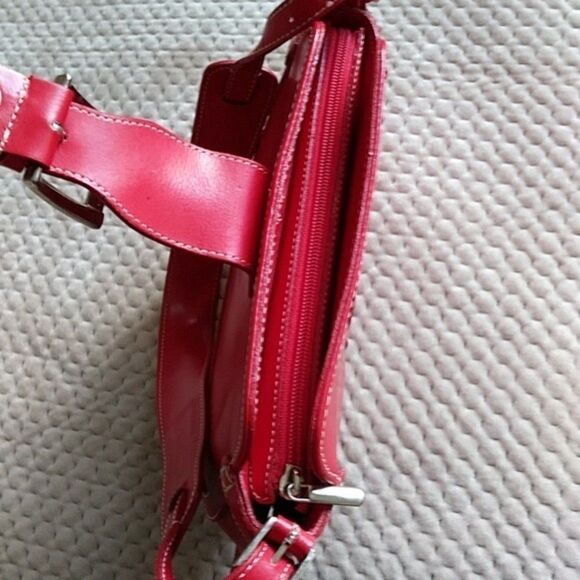 Focus Paris Leather Shoulder Bag Red EUC - Picture 11 of 12